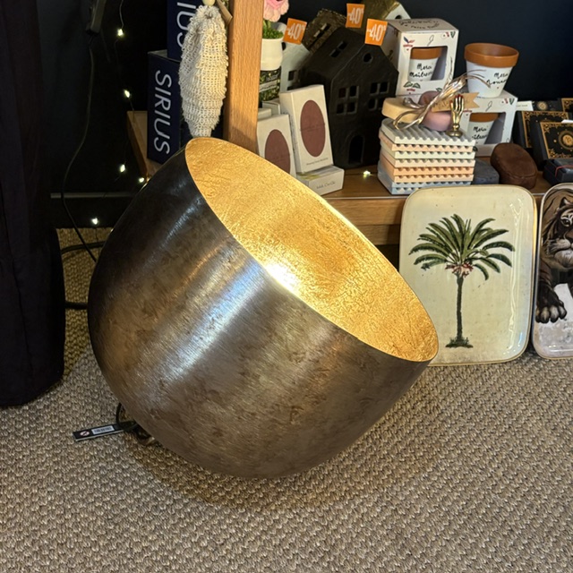 Lampe de sol Dorée – Image 3