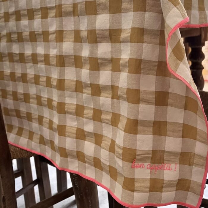 Nappe Brodée Vichy – Image 3